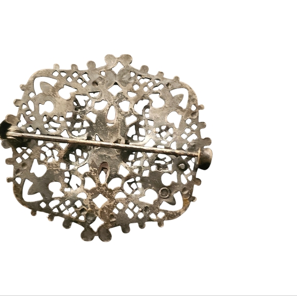 vintage silver filigree brooch with red glass stones or rhinestones - Picture 2 of 3